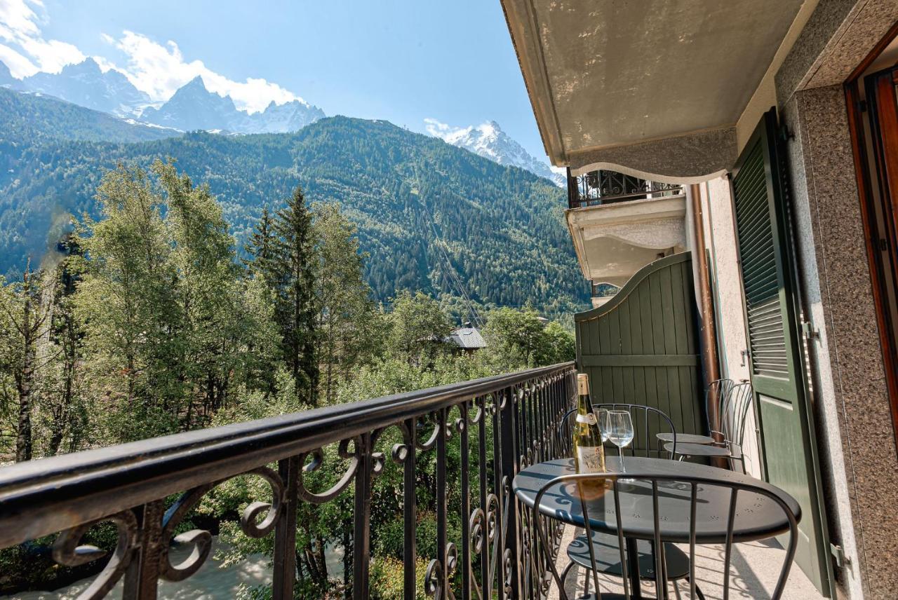 Apartment Cosmiques - Alpes Travel - Central Chamonix - Sleeps 4 Exterior foto